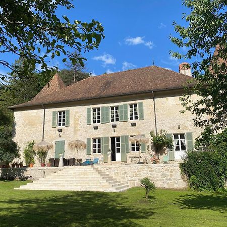 Domaine du Très-Haut - Château de Montanges Esterno foto