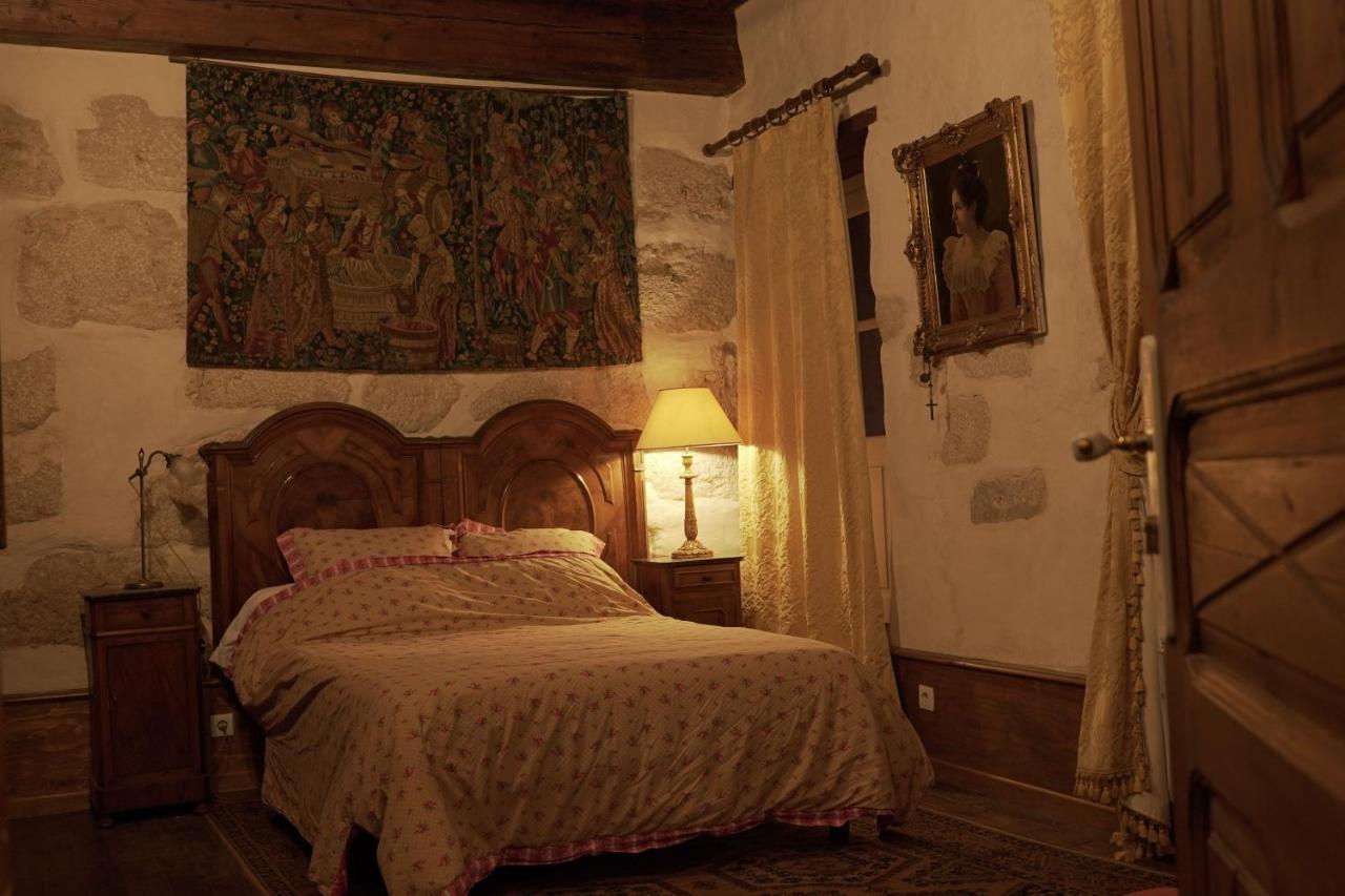 Domaine du Très-Haut - Château de Montanges Esterno foto