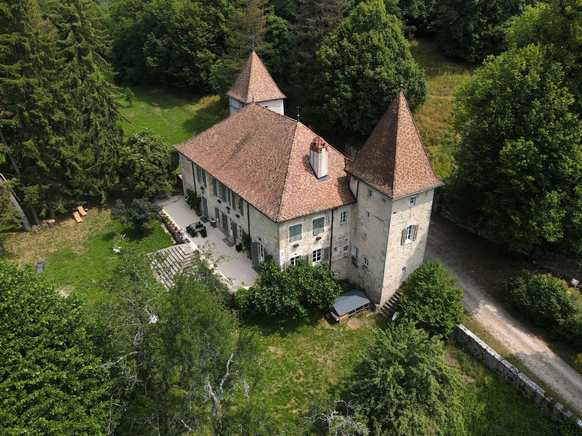 Domaine du Très-Haut - Château de Montanges Esterno foto