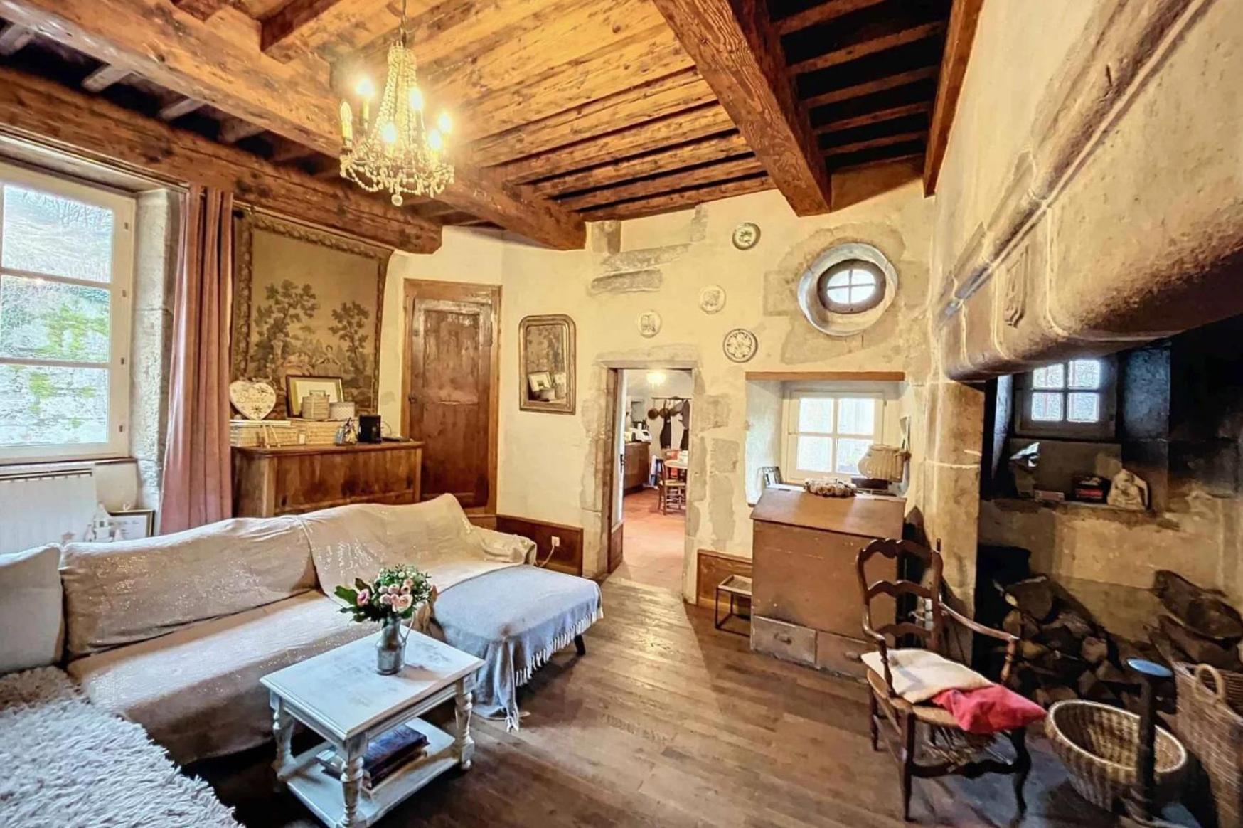 Domaine du Très-Haut - Château de Montanges Esterno foto